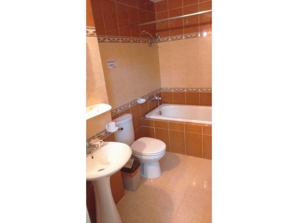 הו צ'י מין סיטי Ngan Long Hotel מראה חיצוני תמונה